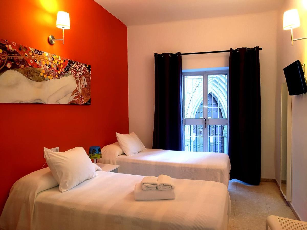 Hostal Santa Catalina Севилья Экстерьер фото